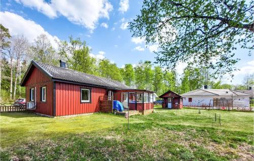 Amazing Home In Ljungby With Harbor View