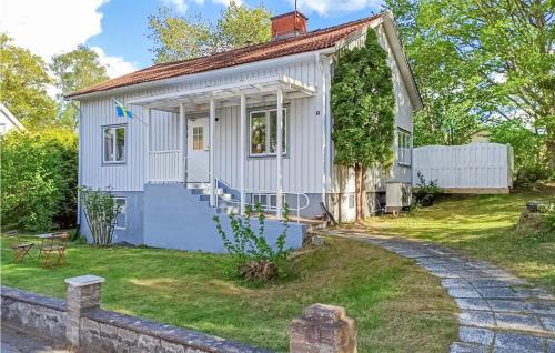 Lovely Home In Viserum With Kitchen